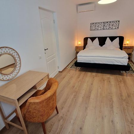 Maximus Apartments سيفِسوارا المظهر الخارجي الصورة