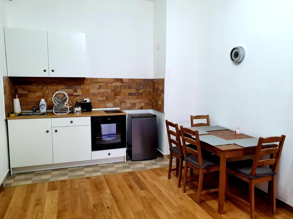 Maximus Apartments سيفِسوارا المظهر الخارجي الصورة