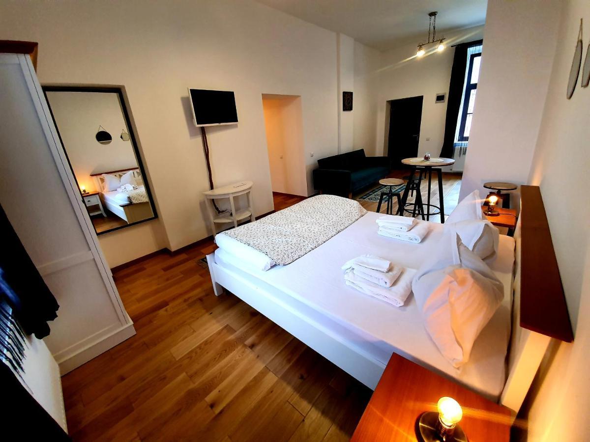 Maximus Apartments سيفِسوارا المظهر الخارجي الصورة