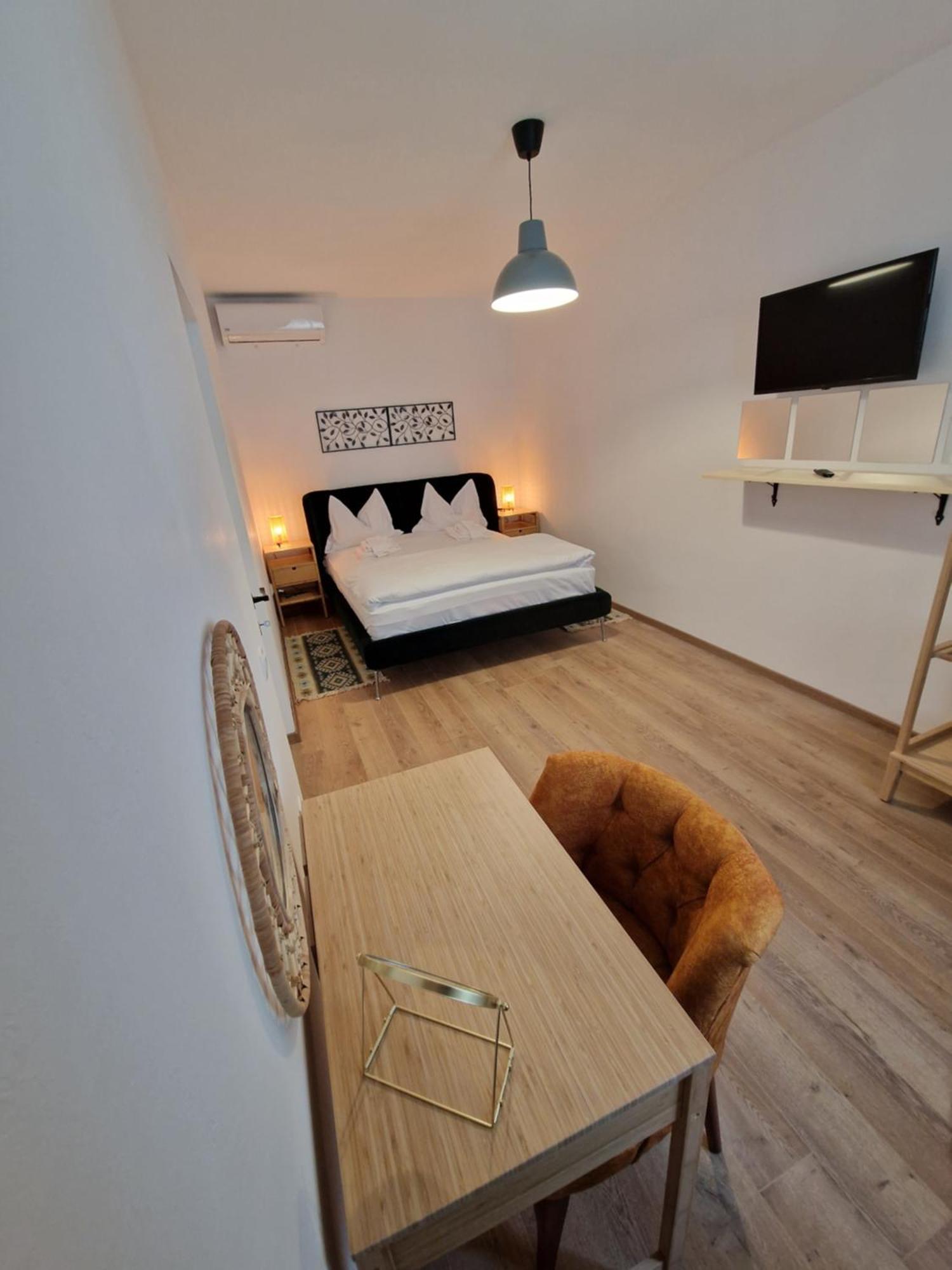 Maximus Apartments سيفِسوارا المظهر الخارجي الصورة
