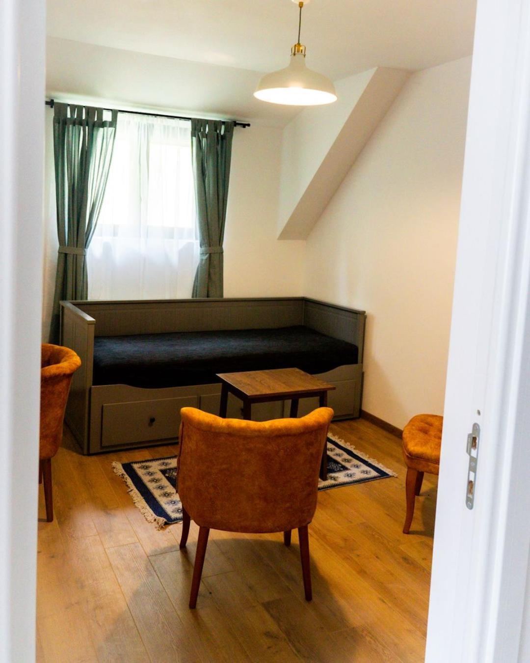 Maximus Apartments سيفِسوارا المظهر الخارجي الصورة